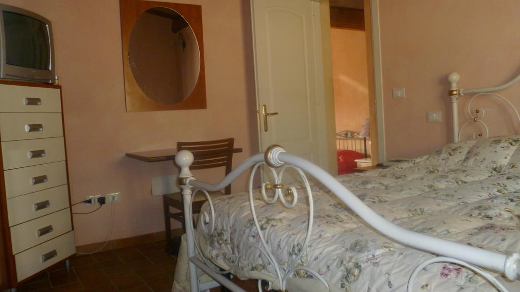 Le Ginestre B & B Massarosa Phòng bức ảnh