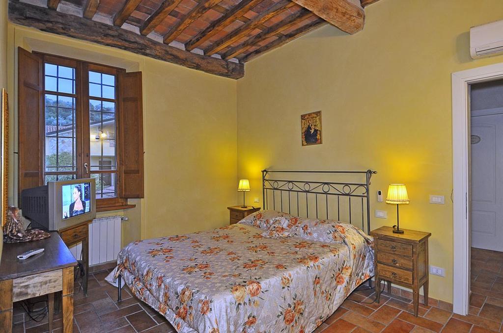 Le Ginestre B & B Massarosa Phòng bức ảnh