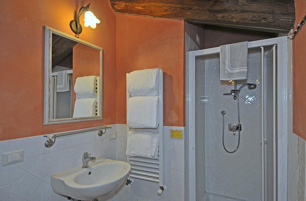 Le Ginestre B & B Massarosa Phòng bức ảnh